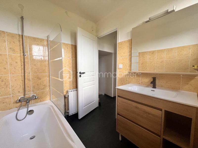 Maison de campagne - 660 m² - 24 pièces