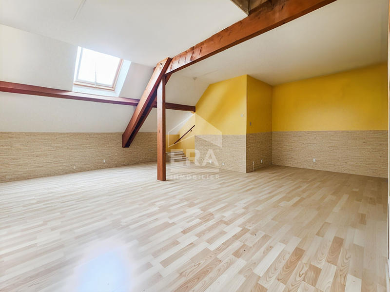 Maison - 175 m² - 10 pièces