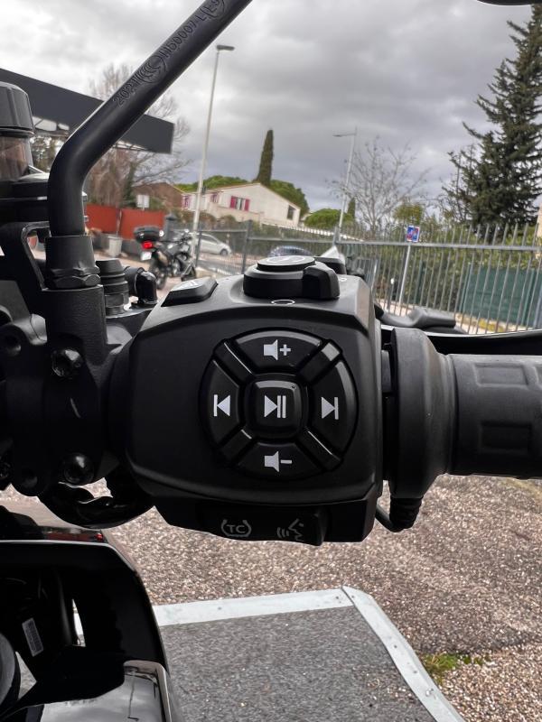 Harley Davidson Adventure Pan America 1250 St Jekill et Top Case