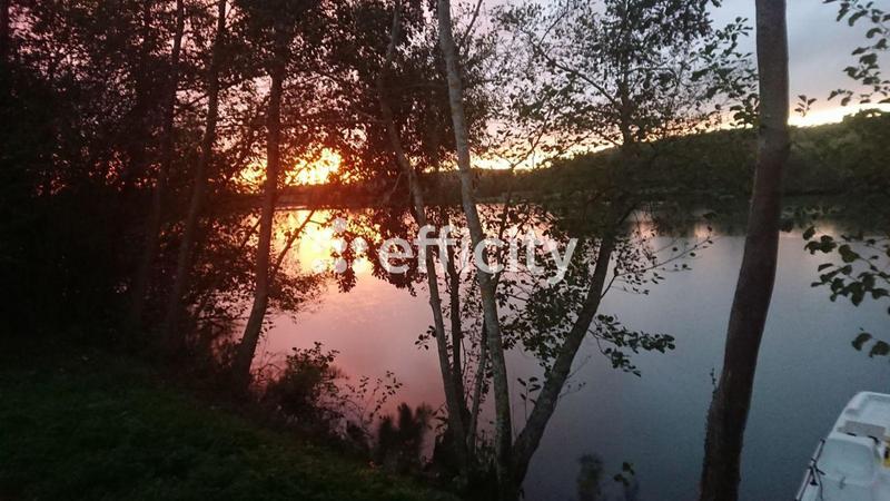 Terrain - 73 790 m²