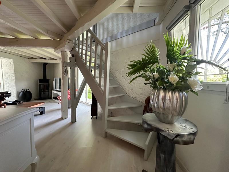 Maison - 307 m² - 8 pièces