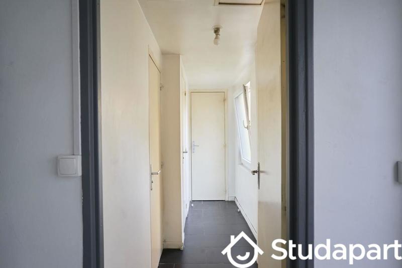 Chambre - 10 m² - 1 pièce