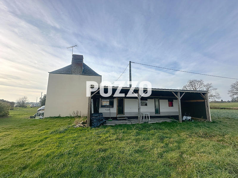 Maison - 305 m² - 13 pièces