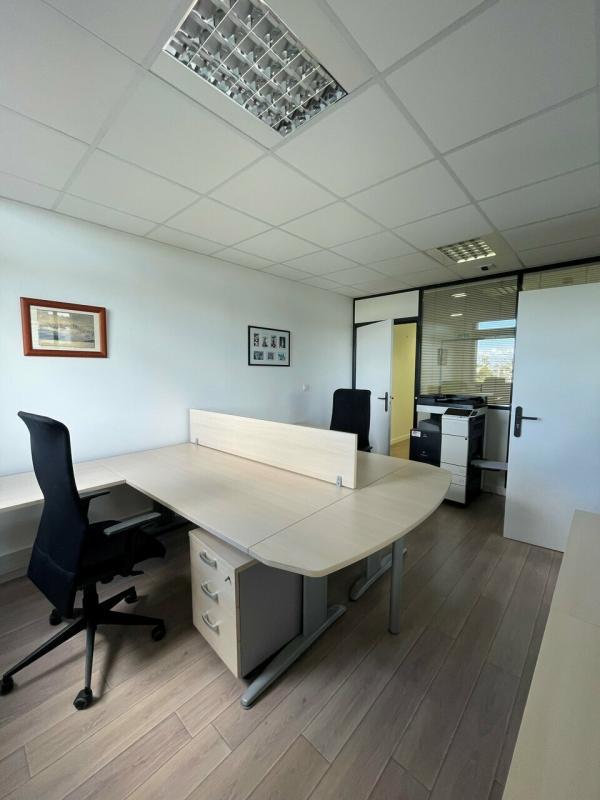 Bureau - 59 m²