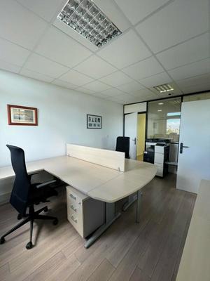 Bureau - 59 m²