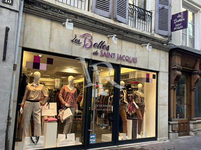 Local commercial - 102 m²