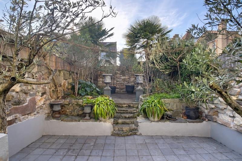 Maison - 143 m² - 6 pièces