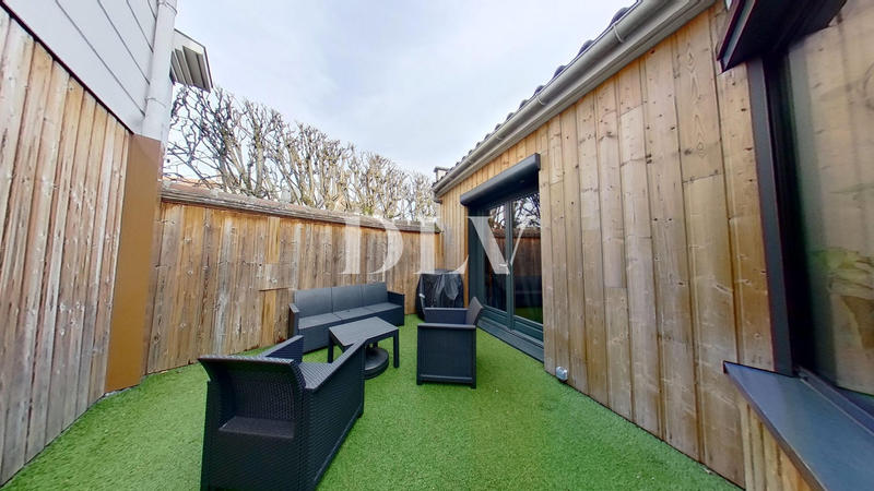 Appartement - 183 m² - 6 pièces