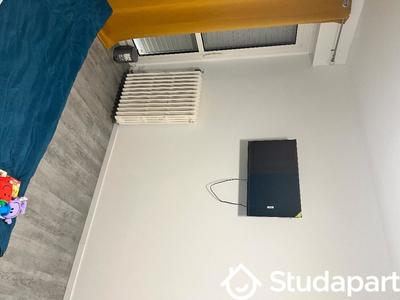 Chambre - 11 m² - 1 pièce