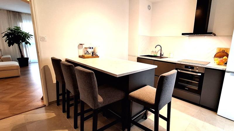 Appartement - 97 m² - 4 pièces