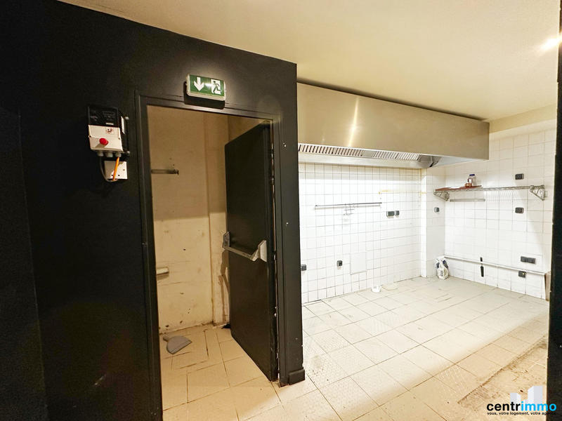 Local commercial - 140 m²