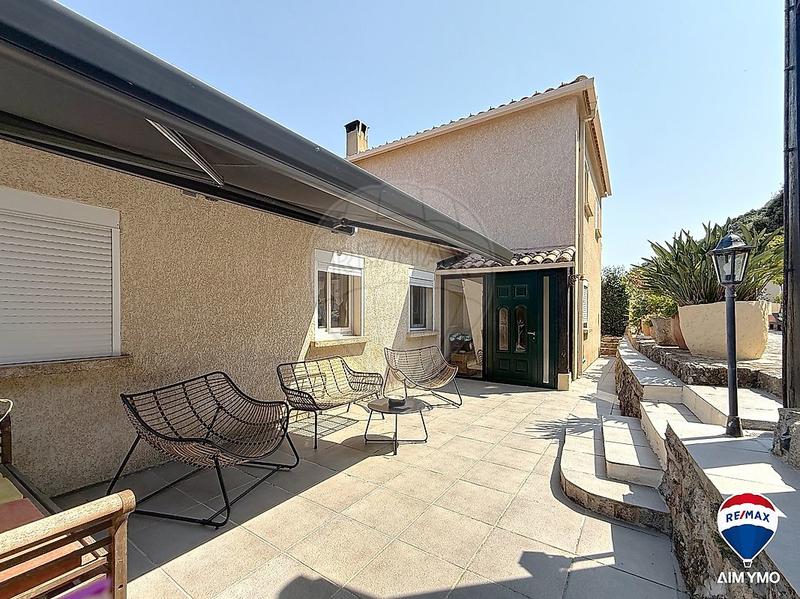 Villa - 179 m² - 6 pièces