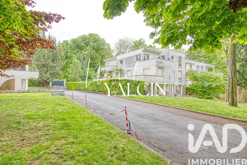 Appartement - 100 m² - 4 pièces