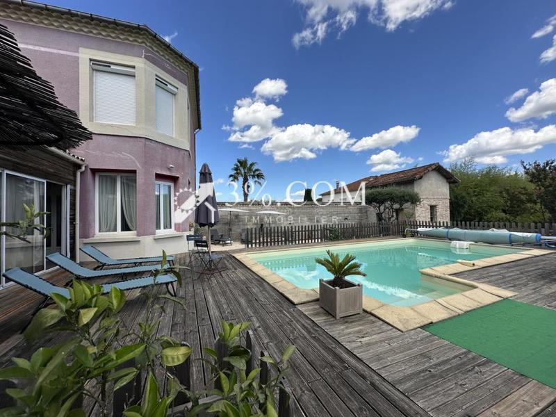 Maison chambre d'hôtes - 286 m² - 10 pièces