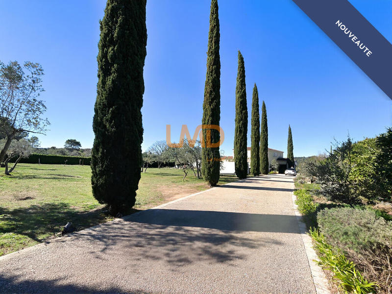 Villa - 286 m² - 7 pièces