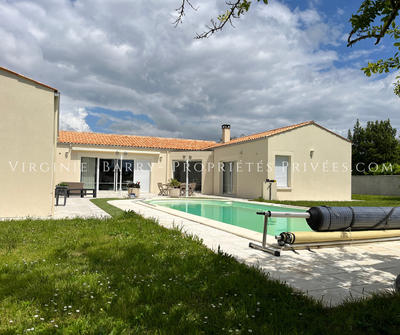 Maison - 300 m² - 7 pièces