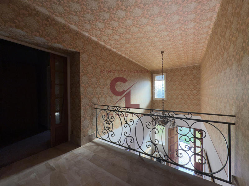 Maison - 170 m² - 5 pièces