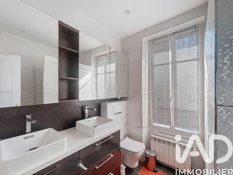 Maison - 200 m² - 6 pièces