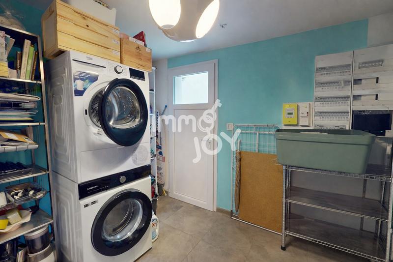 Maison - 152 m² - 6 pièces