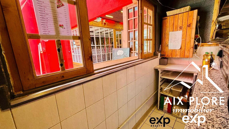 Fonds de commerce - 102 m²