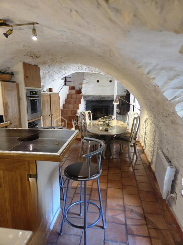 Mas - 210 m² - 10 pièces