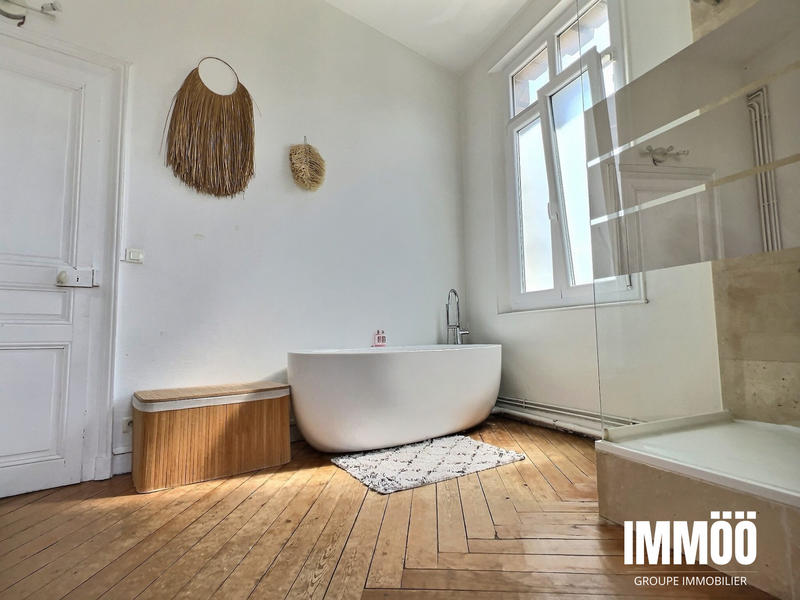 Appartement - 174 m² - 5 pièces