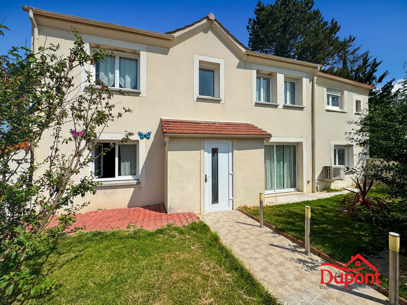 Maison contemporaine - 198 m² - 10 pièces