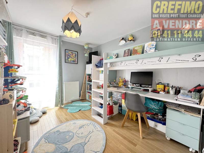 Appartement - 90 m² - 4 pièces