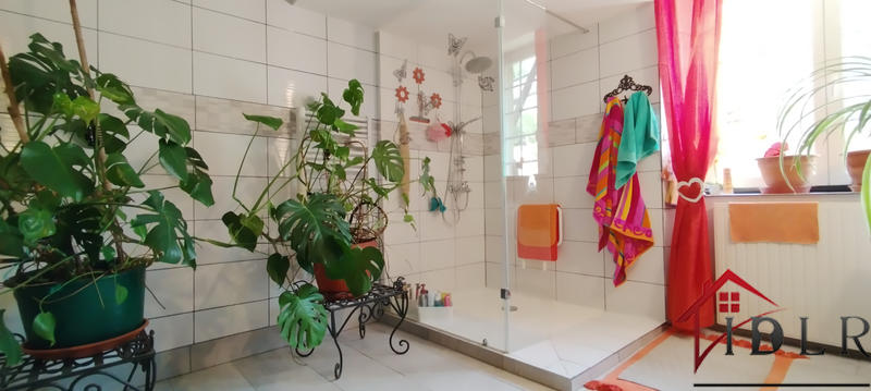 Maison - 220 m² - 7 pièces