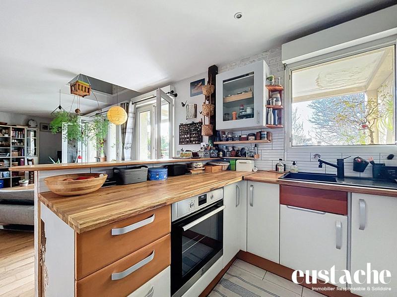 Appartement - 83 m² - 3 pièces