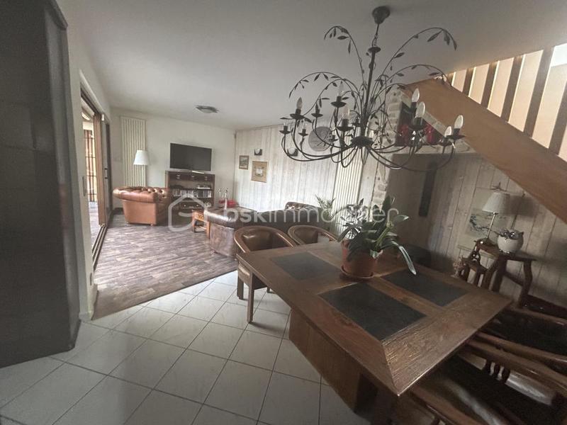 Maison - 122 m² - 5 pièces