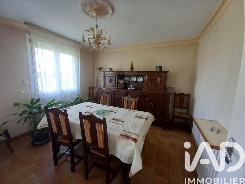 Maison - 93 m² - 6 pièces