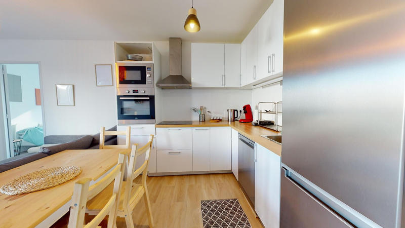 Appartement - 80 m² - 5 pièces