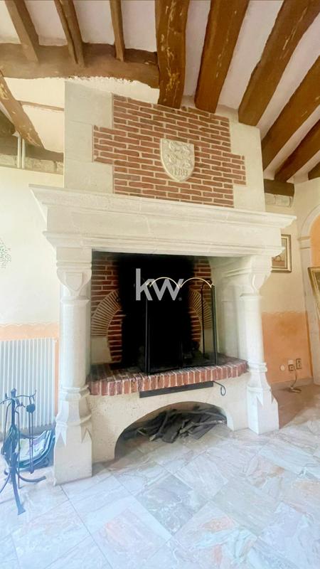 Maison - 240 m² - 9 pièces