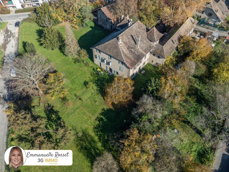 Maison de domaine - 553 m² - 15 pièces