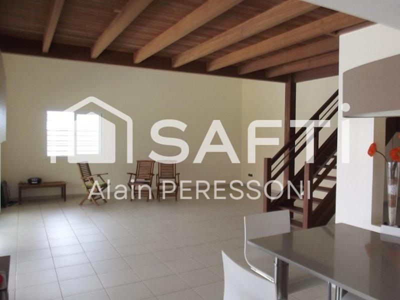 Maison - 280 m² - 7 pièces