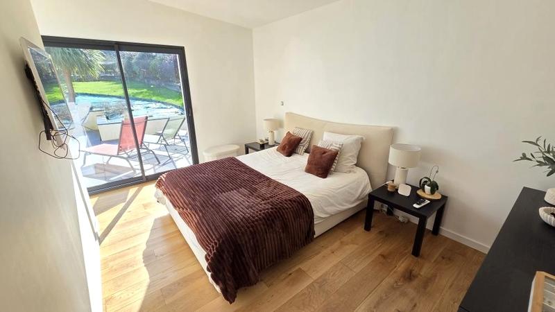 Maison contemporaine - 162 m² - 7 pièces