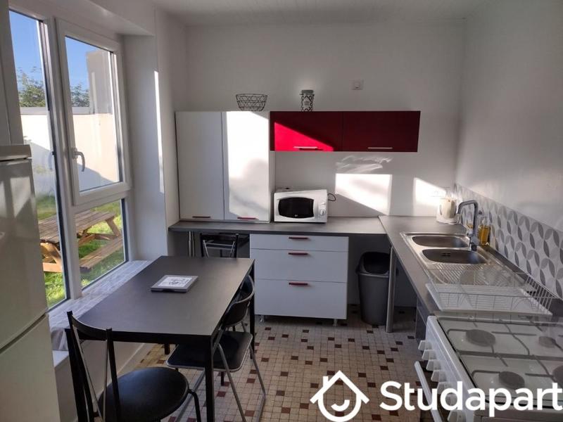 Chambre - 11 m² - 1 pièce