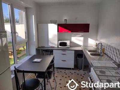 Chambre - 11 m² - 1 pièce