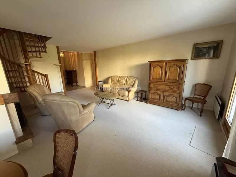 Maison - 147 m² - 8 pièces