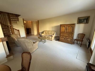 Maison - 147 m² - 8 pièces