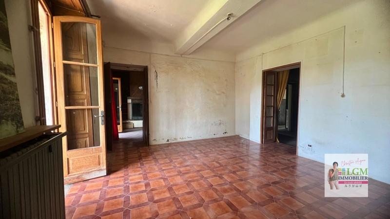 Propriété - 283 m² - 8 pièces