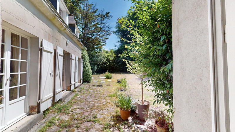 Maison bourgeoise - 230 m² - 10 pièces