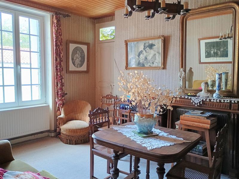 Maison - 1 m² - 5 pièces