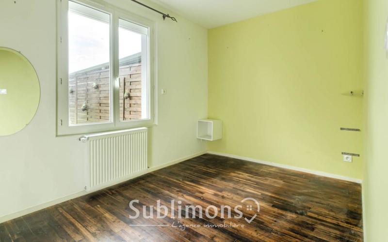 Maison - 90 m² - 5 pièces