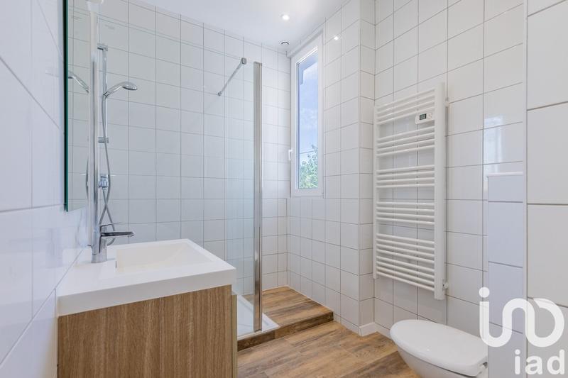 Maison - 216 m² - 7 pièces