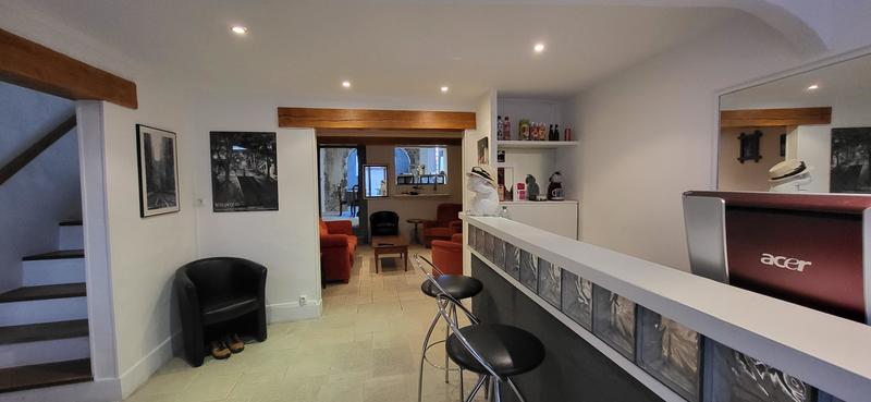 Maison - 200 m² - 8 pièces