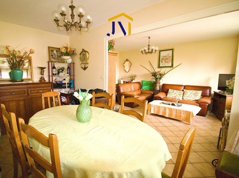 Appartement - 82 m² - 5 pièces