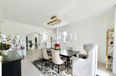 Maison - 175 m² - 6 pièces