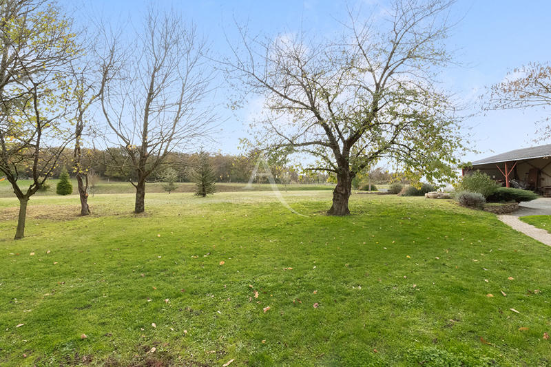 Maison - 148 m² - 8 pièces